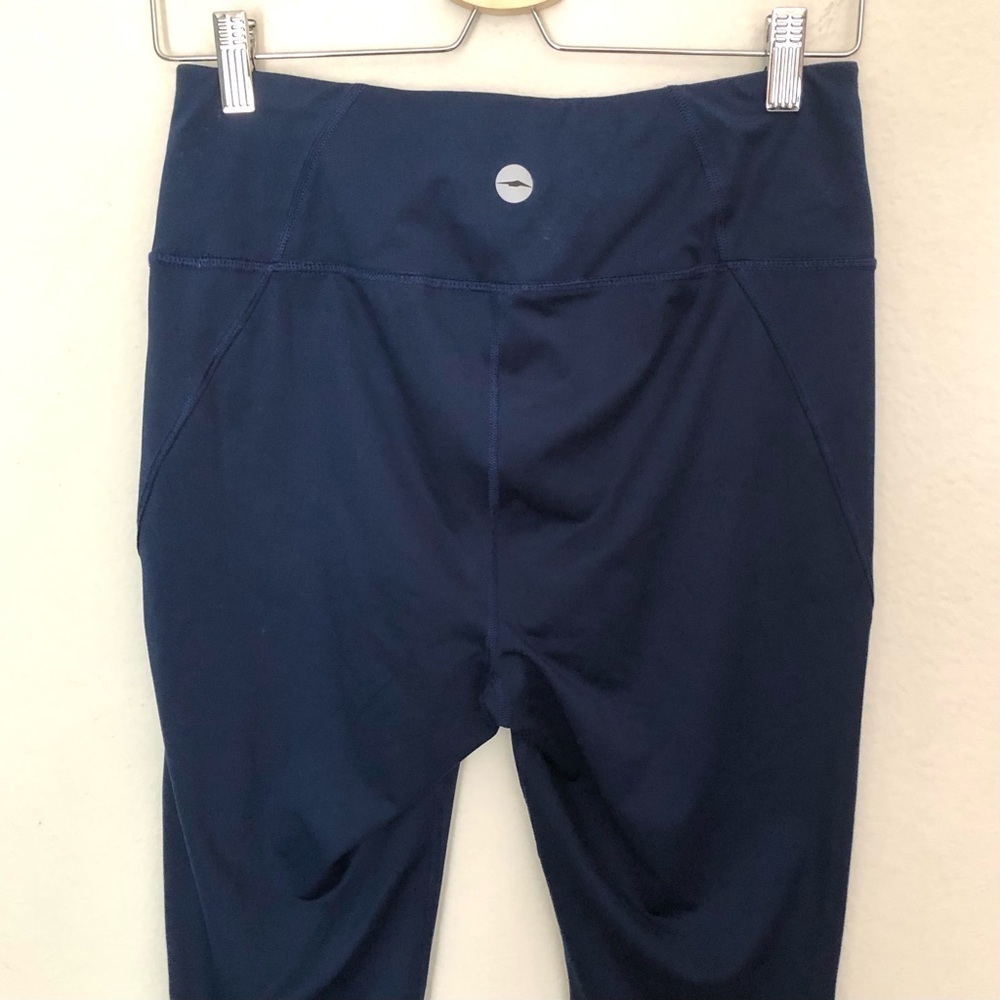 Avia Criss-Cross Leggings Size 8-10 - Picture 8 of 9
